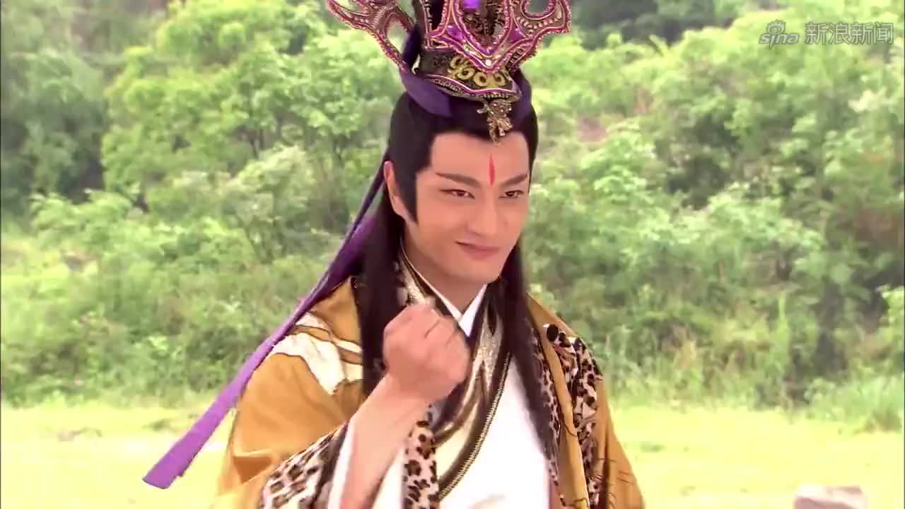 申公豹用姬发威胁美女,不料美女为救姬发竟愿贡献自己,扎心了!