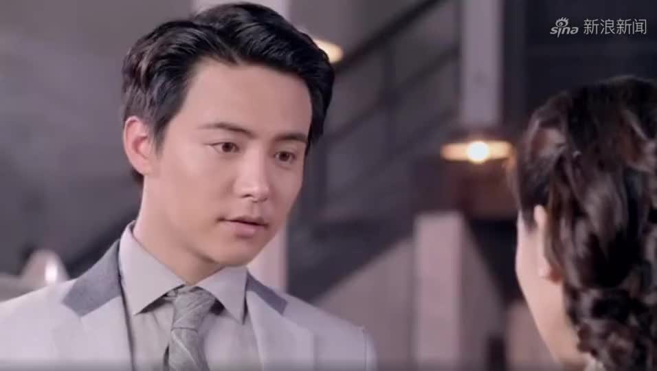 淑女之家:凌戈匆匆从外边跑回来,发现了家中的秘密