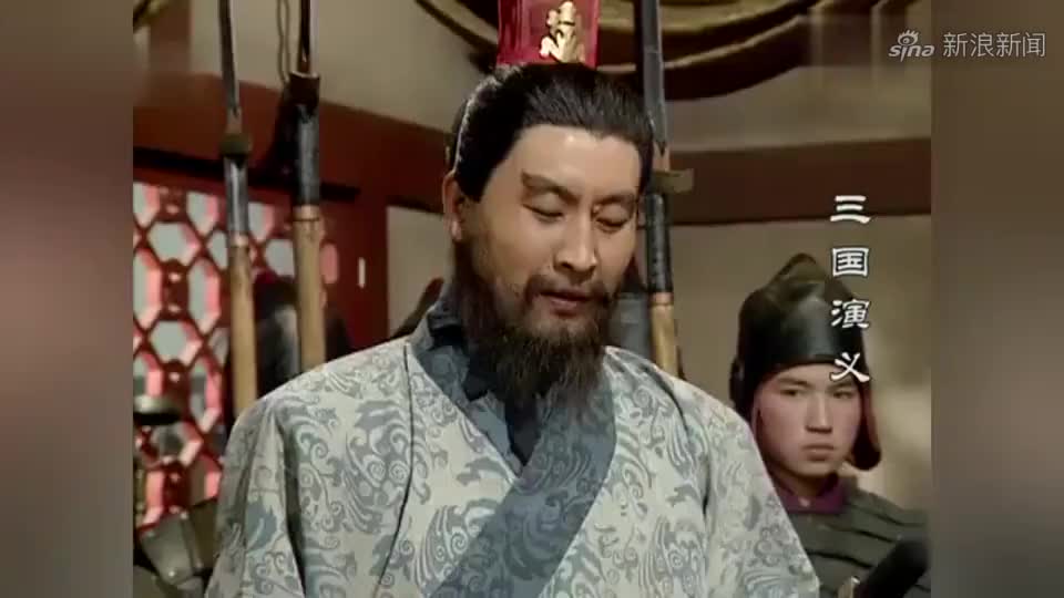 三国演义:司马师权势侵天,当场杀死朝廷大臣,吓得皇帝跪地求饶
