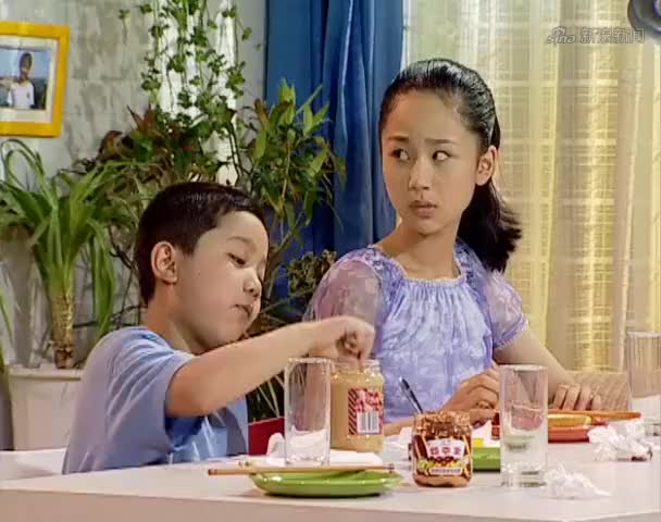 家有儿女:刘星说刘梅坏话,谁料刘梅在身后出现,笑得直不起腰!