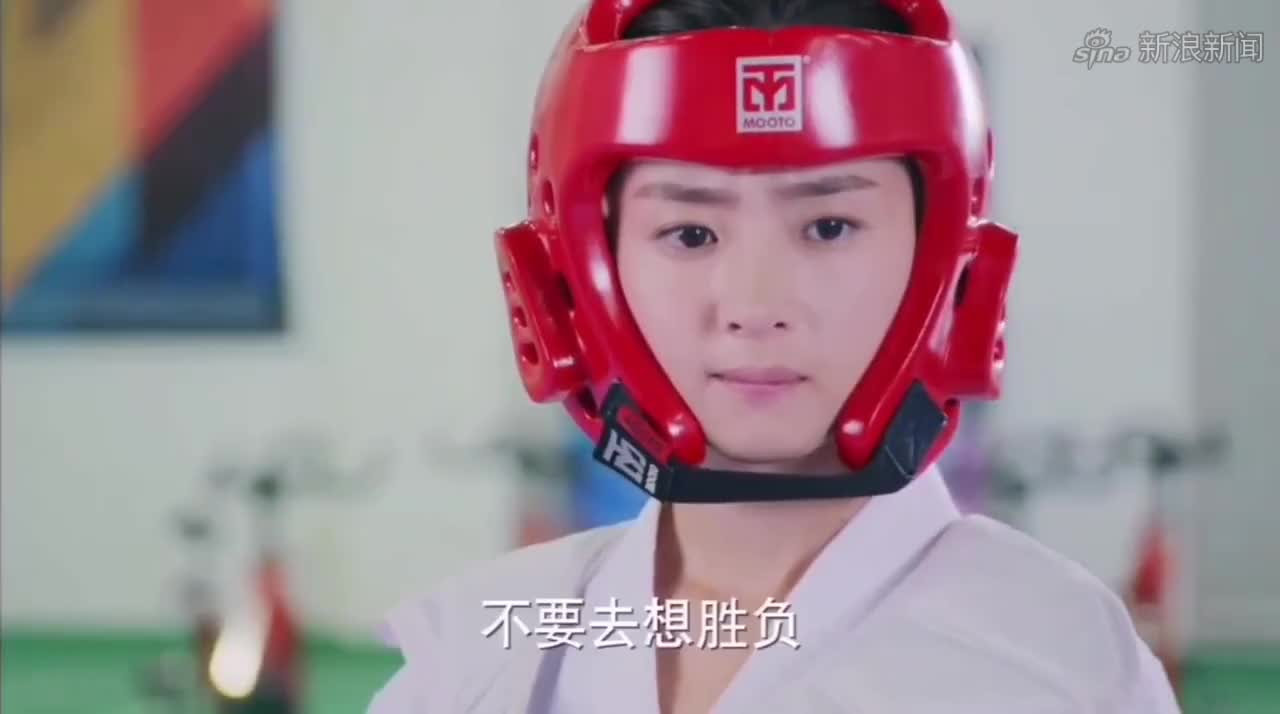 旋风少女:萍萍要对战金敏珠,结果被金敏珠一脚踢飞