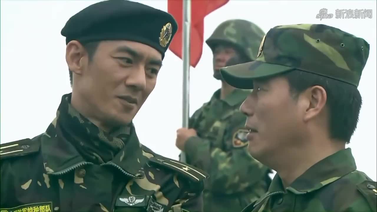 我是特种兵:新兵不服狼牙的傲气,不料队员稍微露一手,全场鼓掌