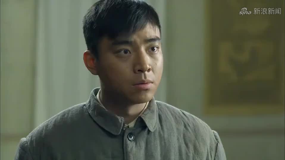 我的特一营:铁蛋摔倒丢了东西,被特一营兄弟找到,士兵乐了