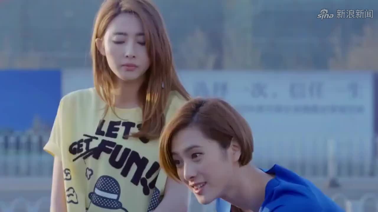 钟家二兄弟带夏晴和心雅去歌厅唱歌