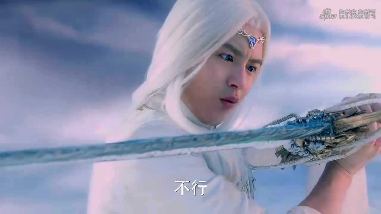 幻城:噬神剑落入释手里,瞬间被激活,爆发威力