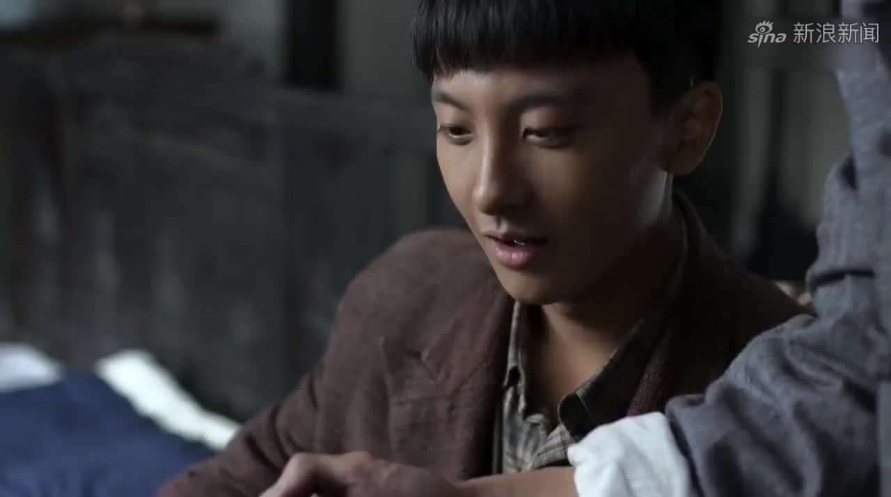 战长沙:为教牛骏峰学射击,顾清明蒙眼拆枪,一气呵成真帅气