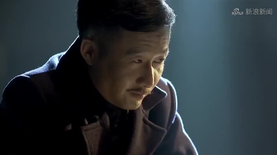 伪装者:孤狼想偷窃机密文件被阿香拦下,怎料里面早已藏了两个人