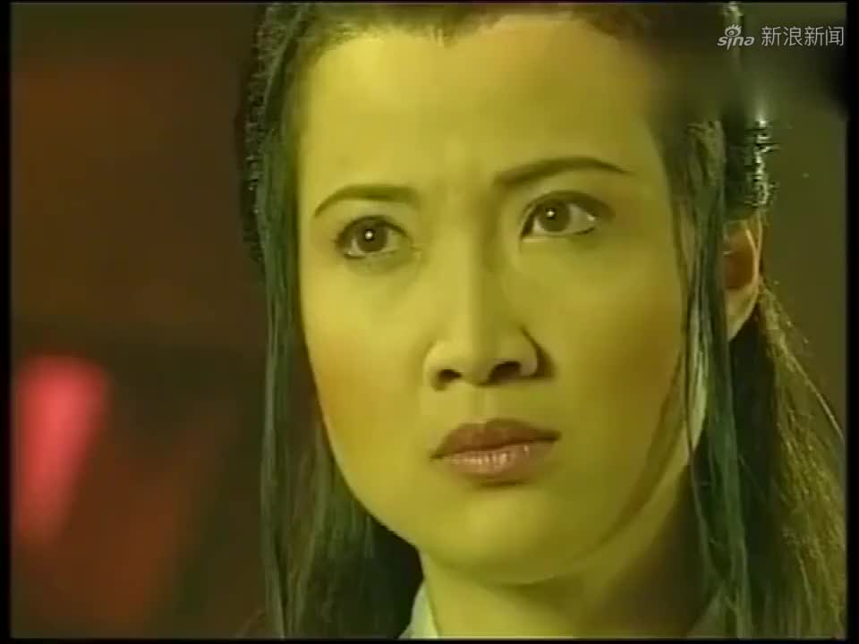 《龙凤店》皇上等人刚到江南,让手下无痛拔牙,结果牙不疼了