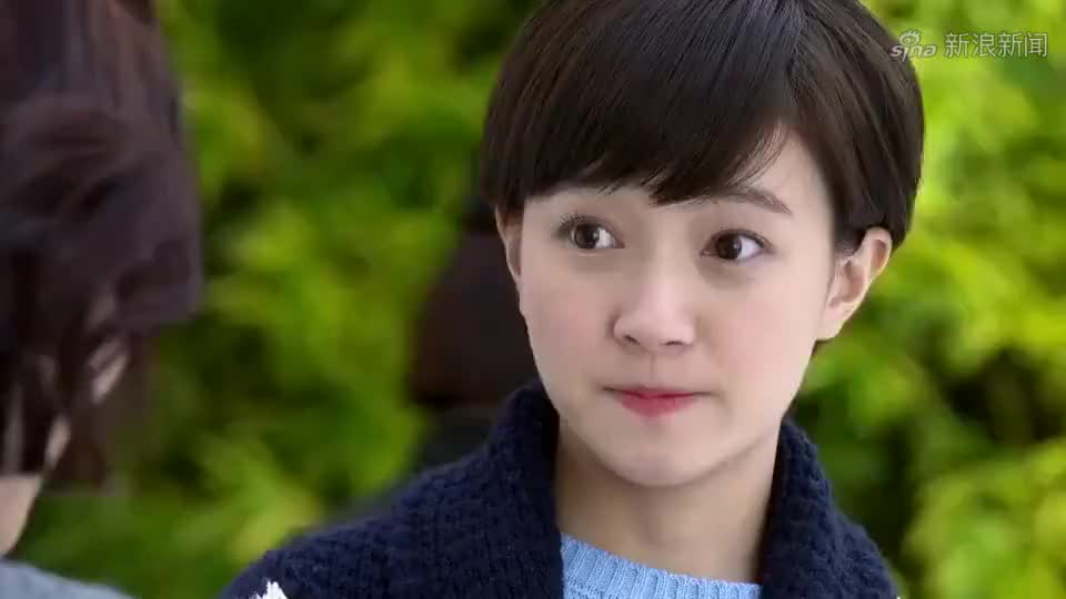 青春集结号:叶多多放假回家,在校门口等任天行,结果被室友笑话