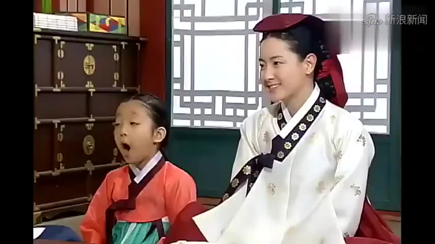 大长今:长今的女儿太过聪明伶俐,把闵尚宫阿昌哄得异常开心