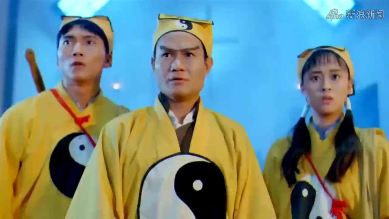 美女找来道士驱魔,却不知道士就是个妖怪!