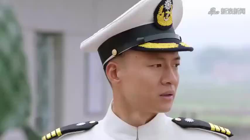 红鲨突击:飞机上有敌人最大领导,战士瞬间激动,要立大功了!