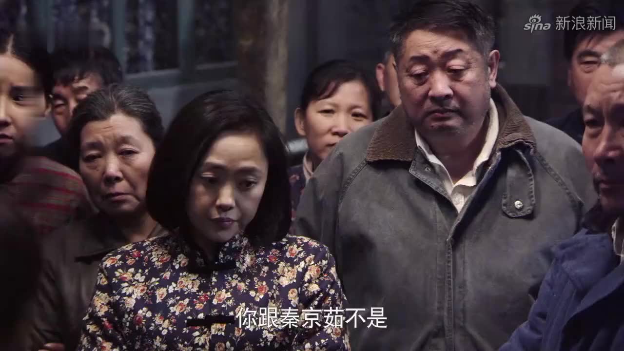 秦淮茹鼻子比狗还灵,傻柱一出现,立马去抢饭!