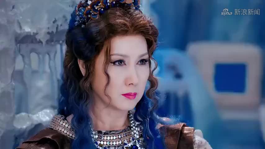 幻城:渊祭为了安抚莲姬,带她来到永莲池看隐莲