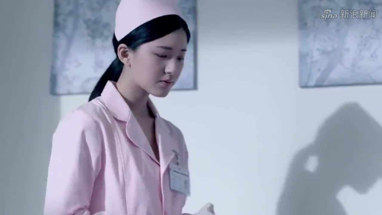 蓝色生死恋:赵露思当护士太美了,帅哥一见钟情,开启浪漫追爱
