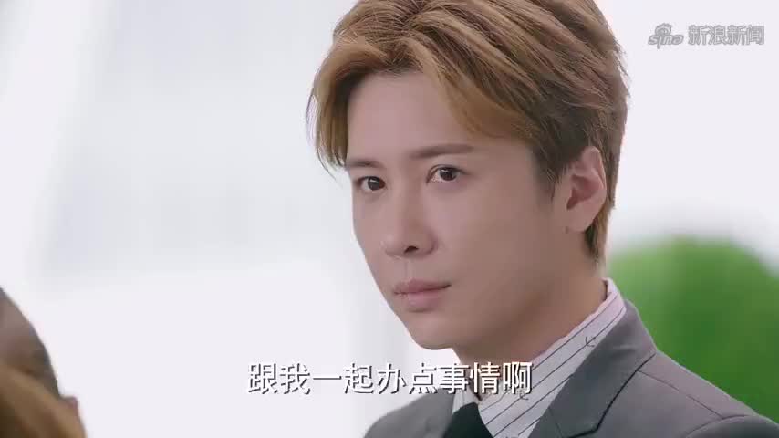 乐童叫了陆思琛一声爸爸,思琛眼泪都出来了