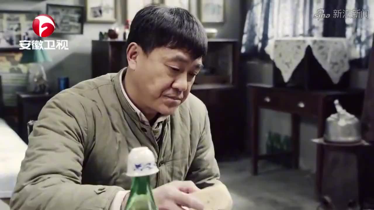 情满四合院:娄晓娥和傻柱情定老太太房间,两人确实非常的般配