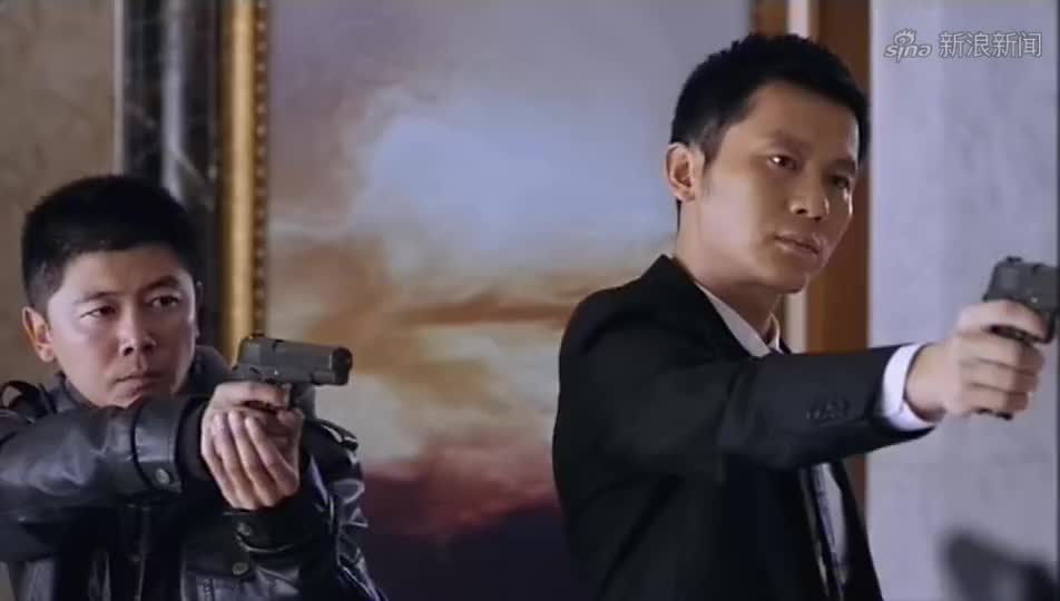 楚振华劫持乐美做人质,耀辉为救乐美出了事!