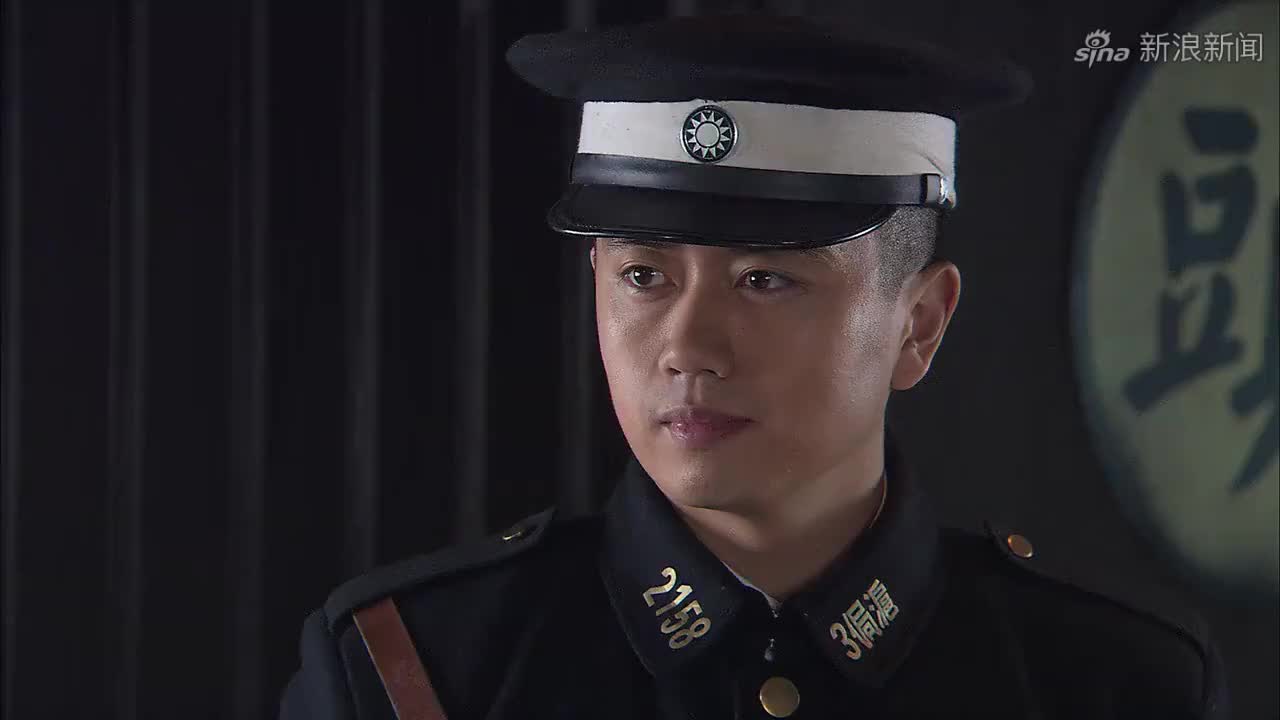 枪侠:唐余锦被放出监狱,马上要去见子妍,结果被人从中破坏