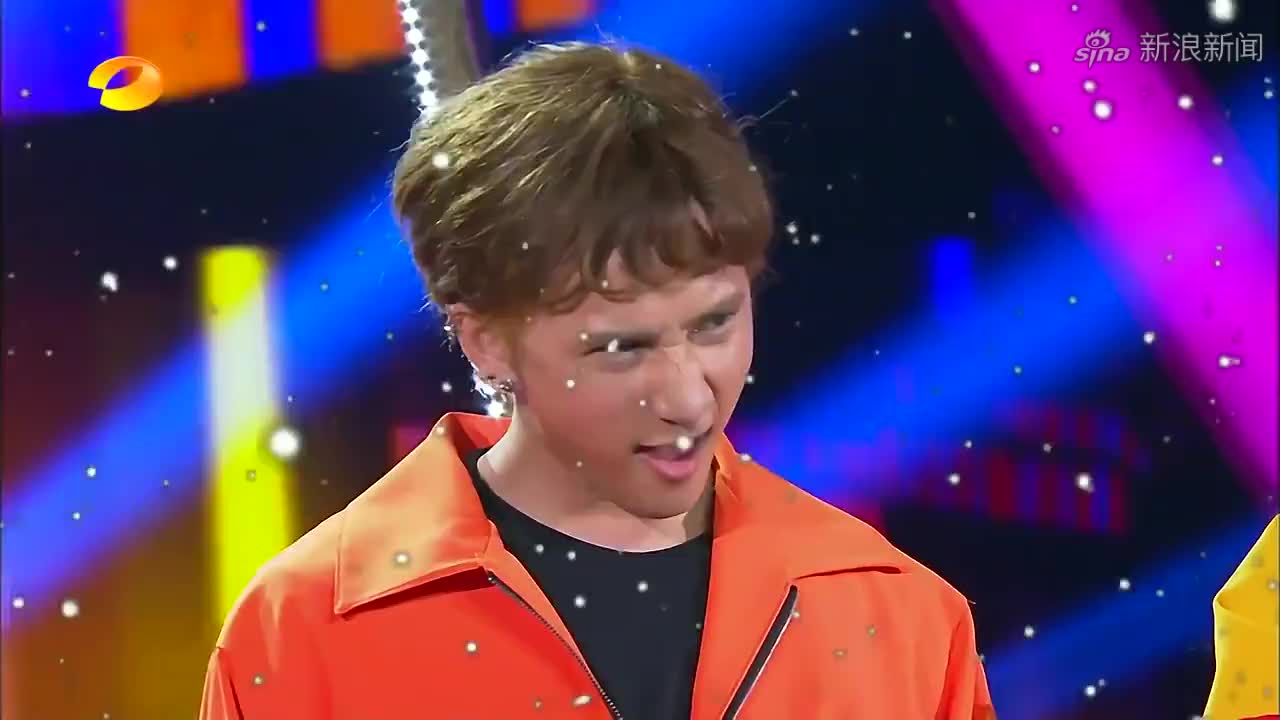 百变大咖秀:杨迪刘维模仿顶流男星!不仅要像,还要帅!