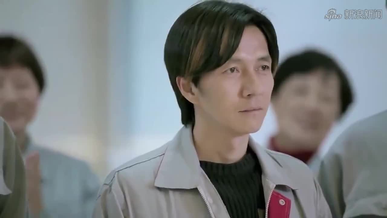 鸡毛飞上天:大狗成了狗爷,开着豪车去接江河,胖婶看住