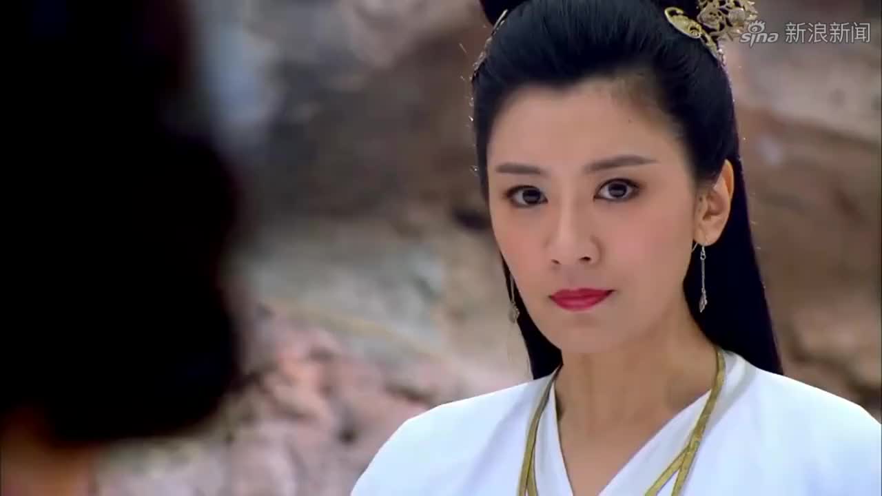 年轻时贾静雯真美,出演李秋水一身白衣,如同仙女下凡