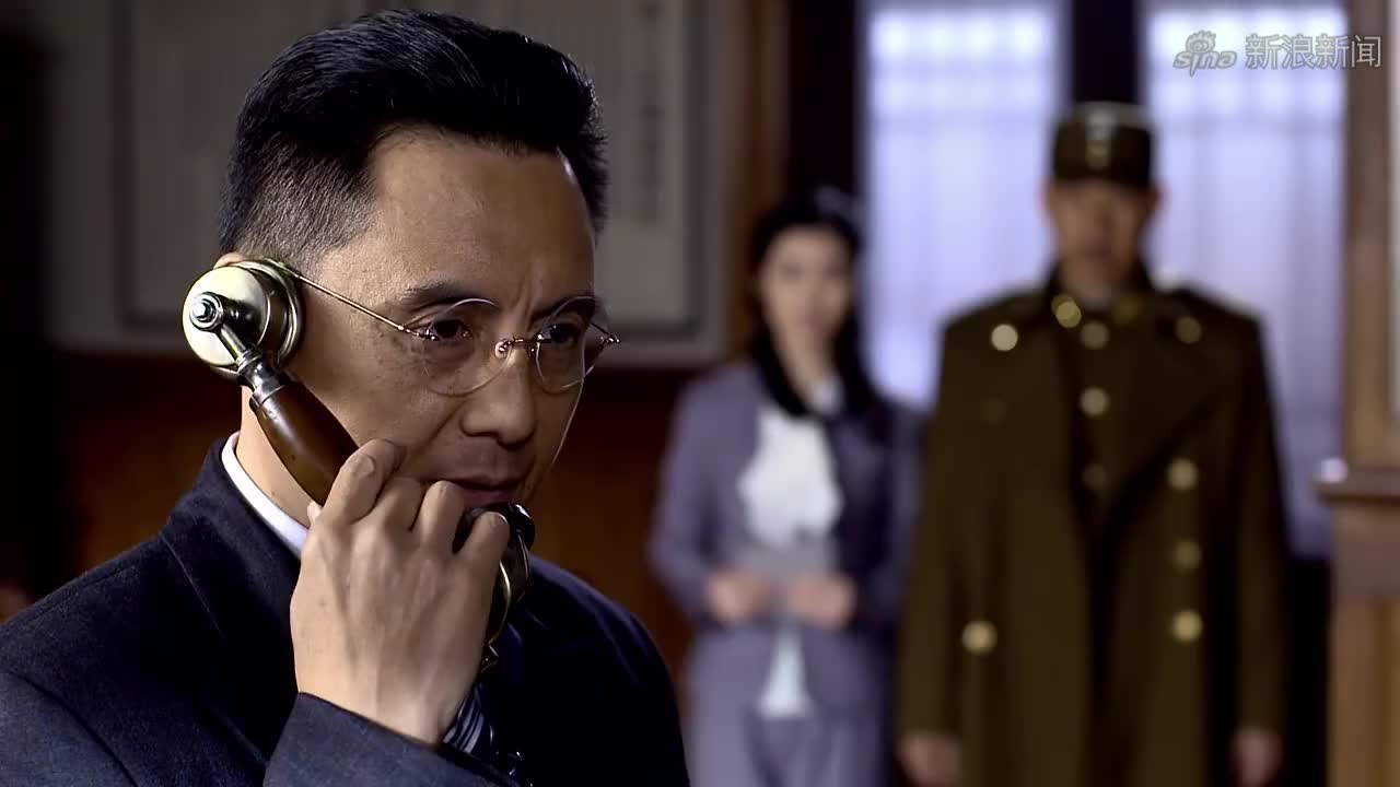 段仲仪是委员长的客人,但却是水家的仇人,只因对女人始乱终弃