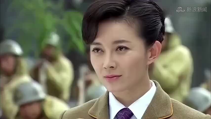 飞哥大英雄:梁飞情愿自损手臂,也不接受女特务,女特务心都碎了