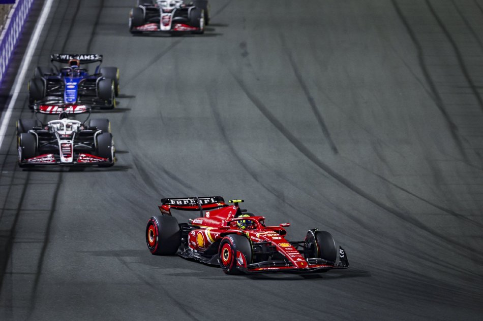 图集-2024年f1沙特大奖赛正赛_高清图集_新浪网