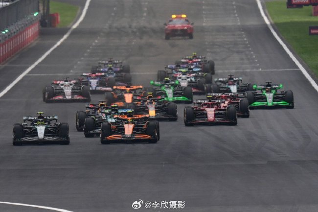 2024F1中国站冲刺赛：维斯塔潘夺冠 周冠宇第9|F1中国大奖赛|红牛车队|塞尔吉奥·佩雷兹|汉密尔顿|红牛_手机新浪网
