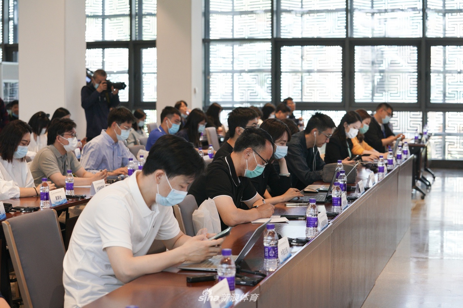 北京冬奥组委围绕低碳冬奥主题召开新闻发布会