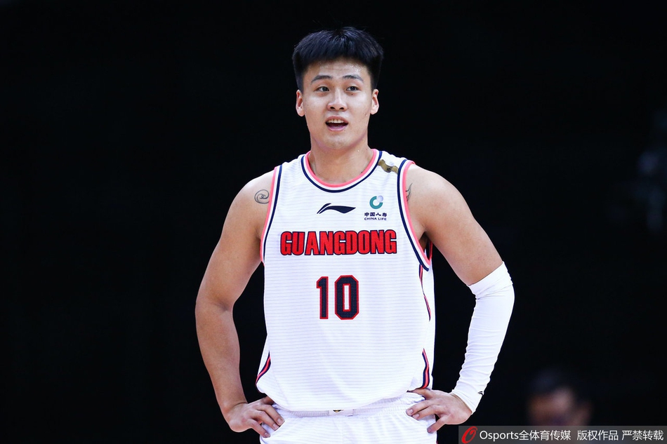 CBA第35轮：上海120-146广东