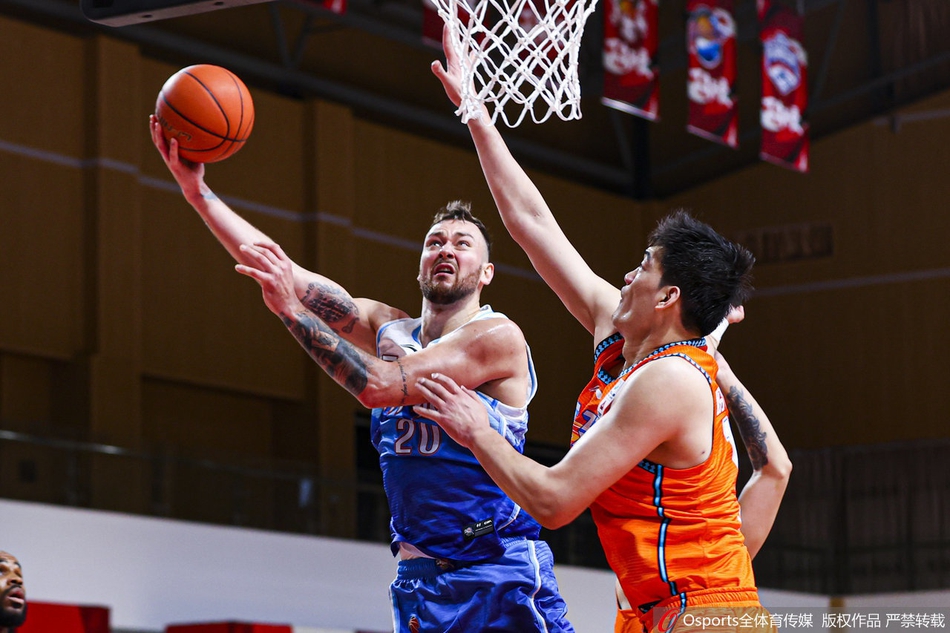 CBA第35轮：新疆130-102福建