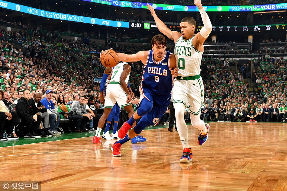 萨里奇突破塔图姆