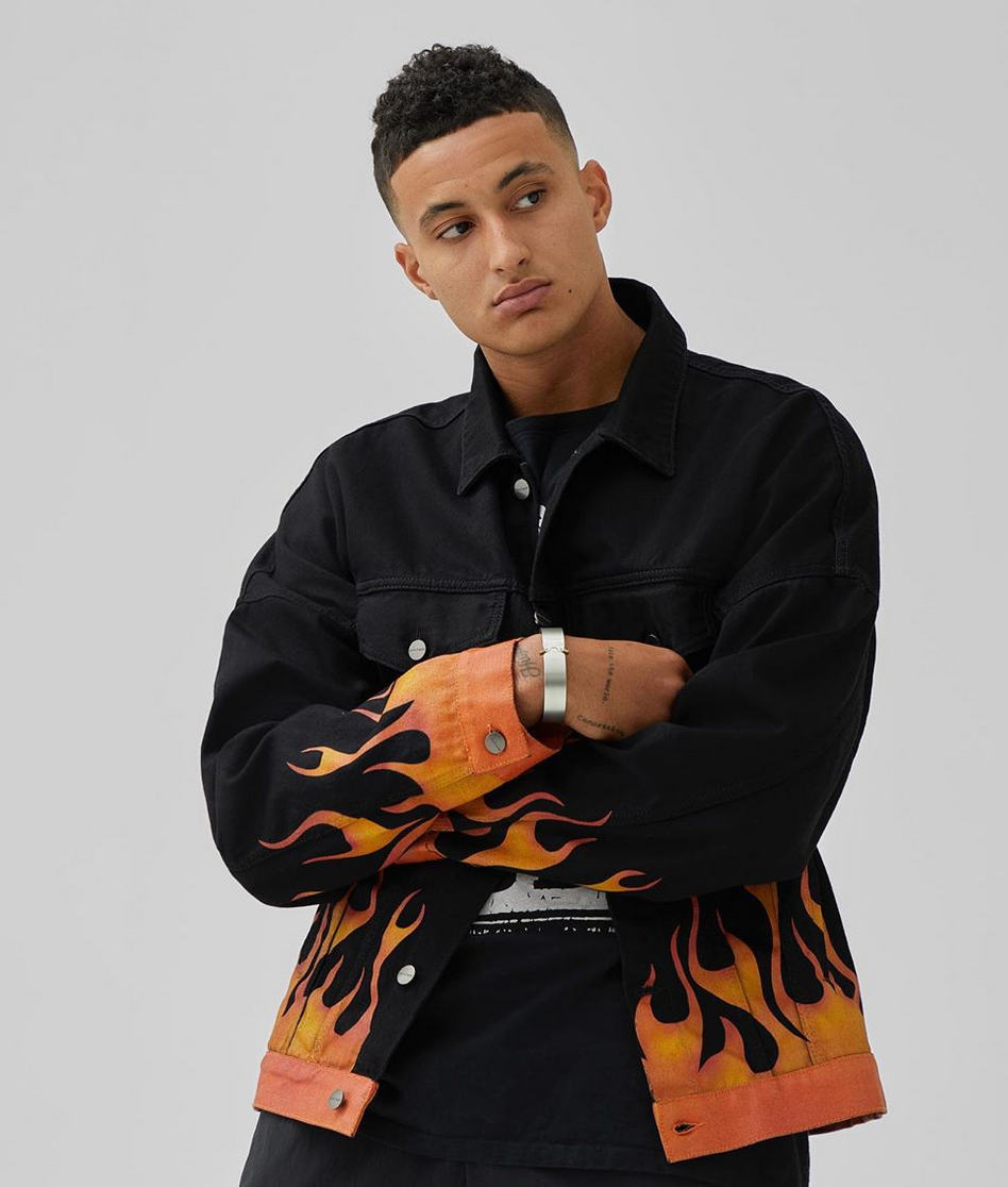 库兹马社媒发布写真帅照!_高清图集_新浪网