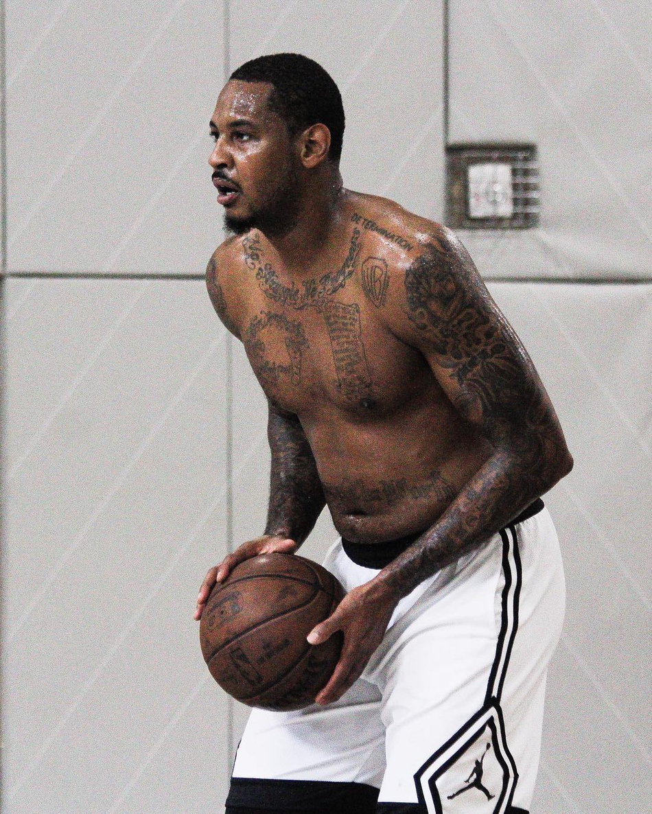 太社会了！安东尼这身材真是一点也不比登哥差啊