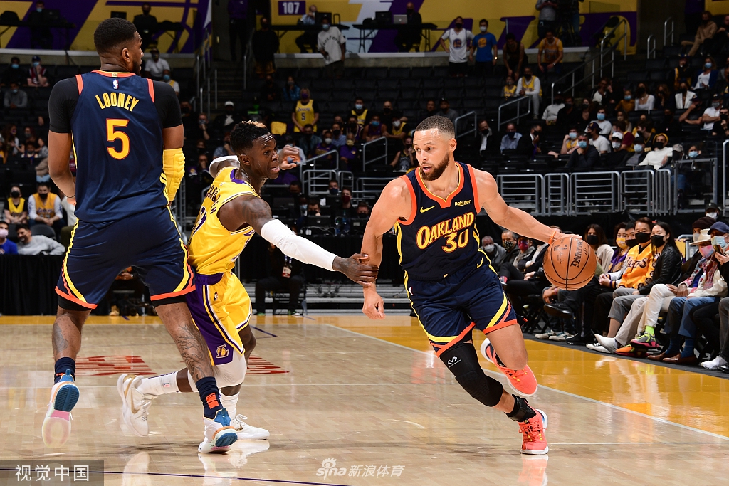 [NBA附加赛]湖人胜勇士晋级季后赛 詹姆斯砍三双