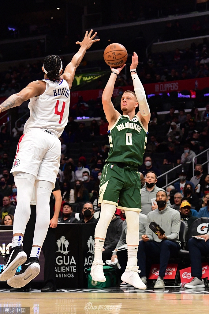 [NBA常规赛]字母哥28+10 雄鹿137-113快船