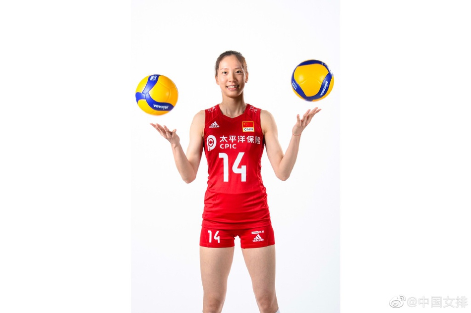 中国女排世联赛官方定妆照