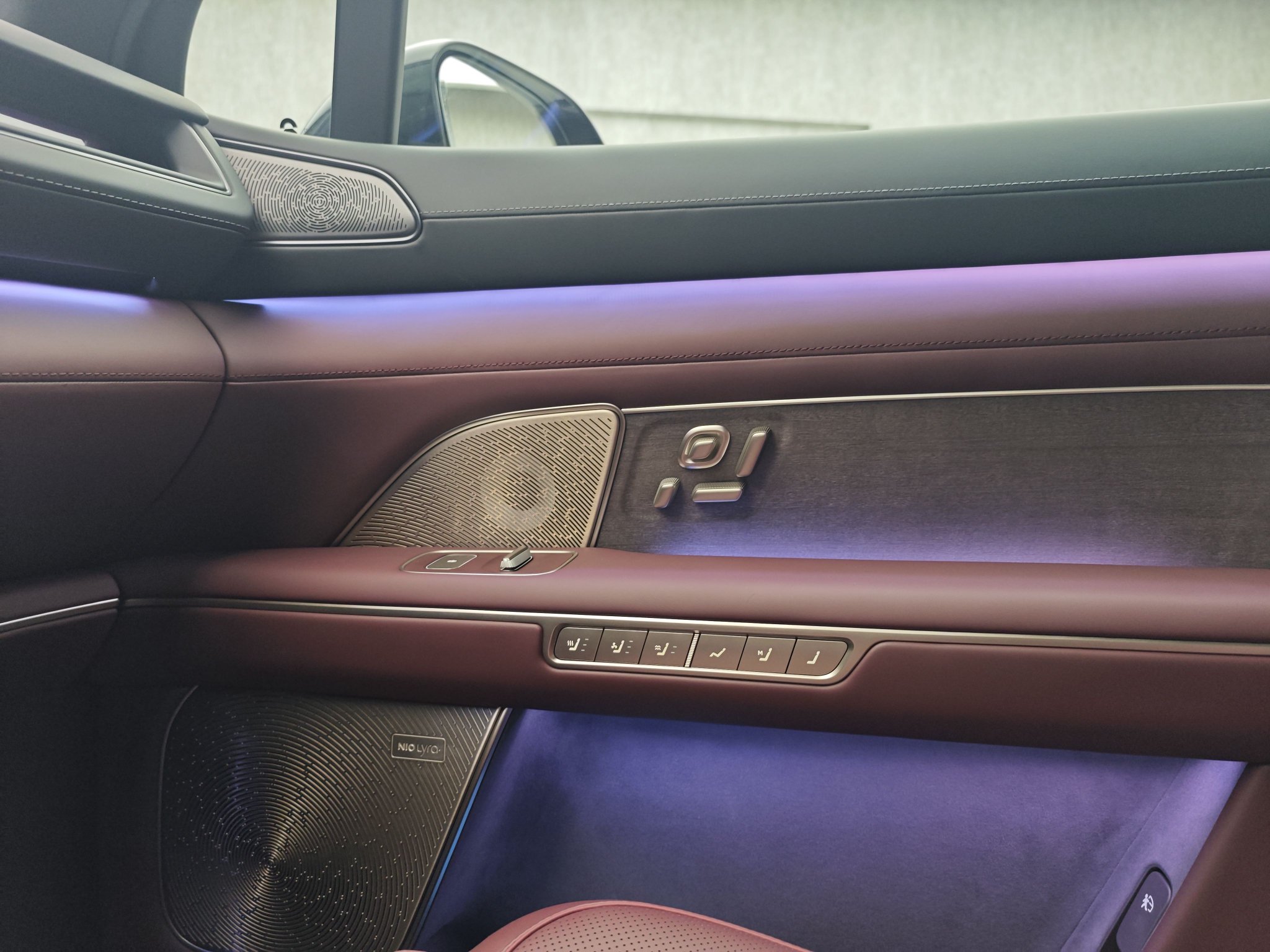 租电方案预售30.88万元起 蔚来全新ES8正式开启预售