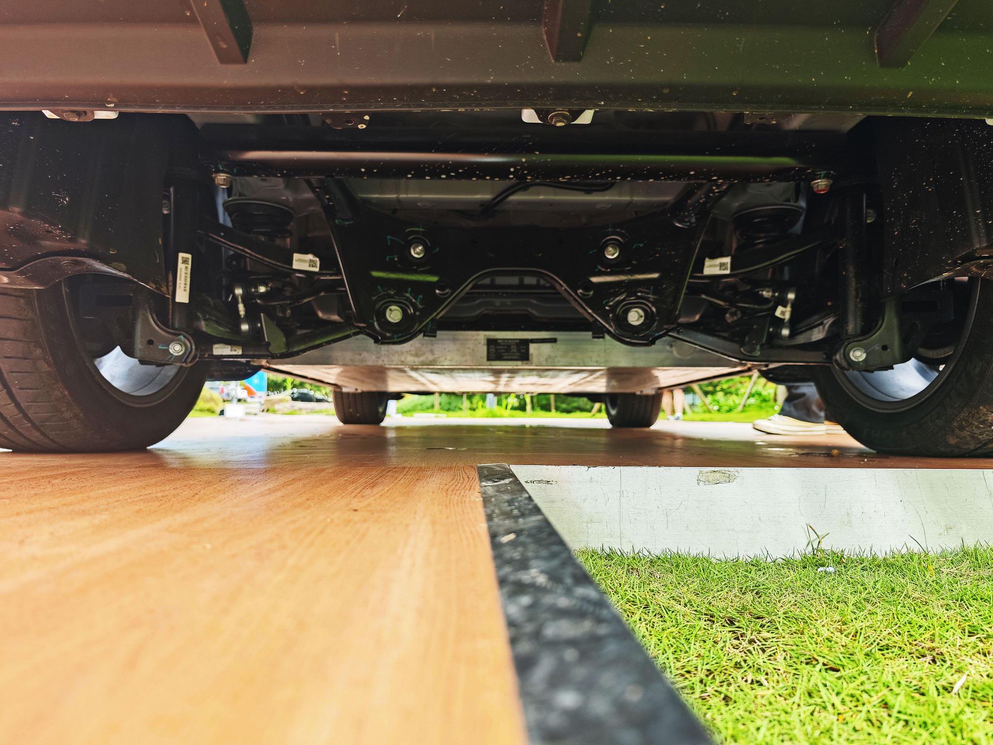 2025成都车展：静态体验江铃集团新能源羿驰05 S