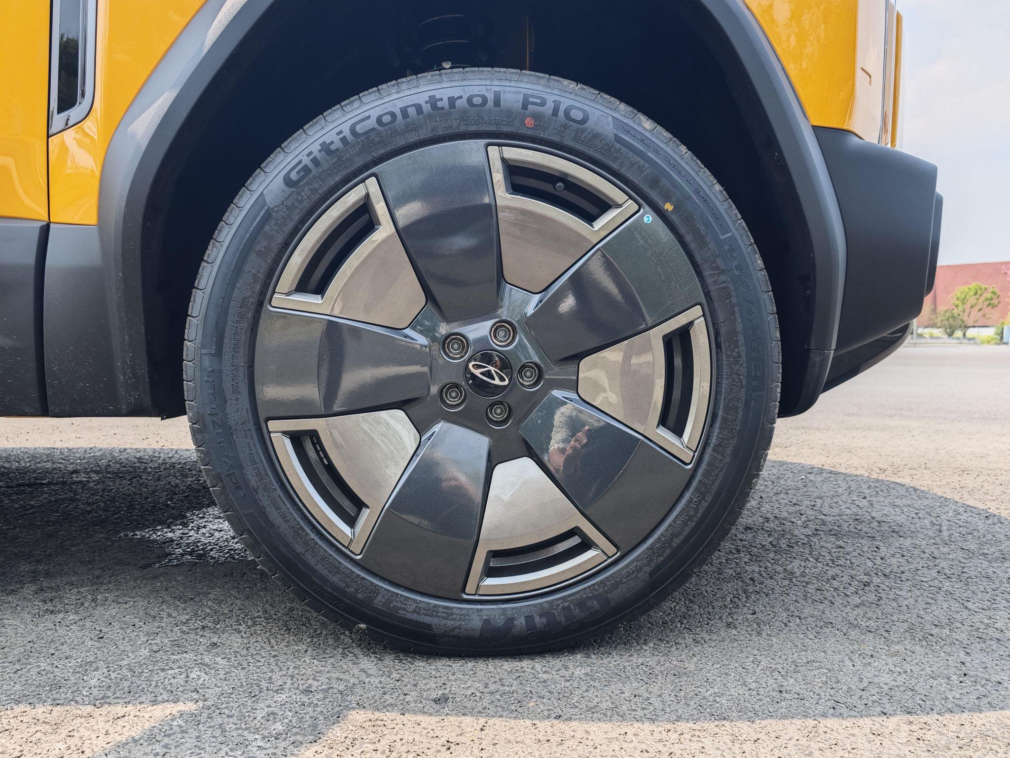 奇瑞风云X3L正式上市 置换价10.99-14.99万元