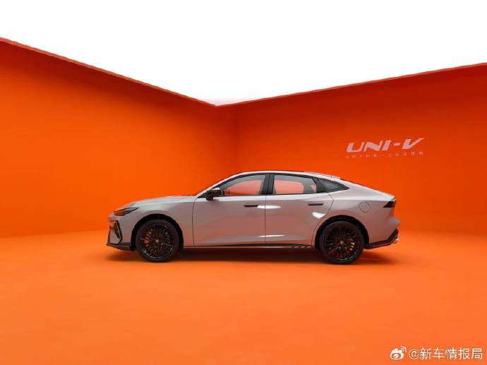 长安第三代UNI-V上市 售价10.29-11.99万元