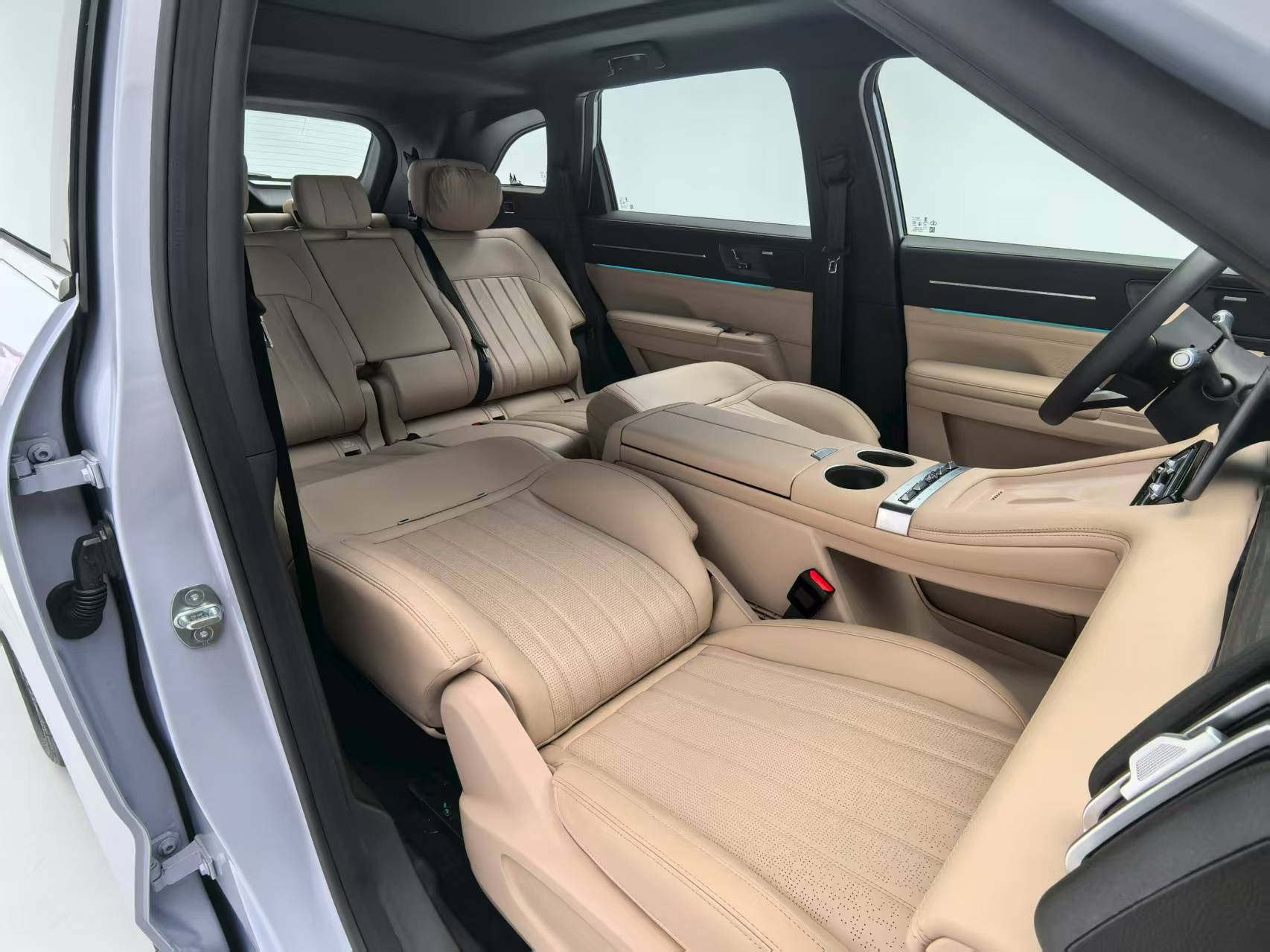 捷途山海L7 PLUS预售 限时权益价12.99-17.99万元