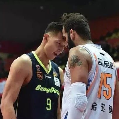 易建联与哈达迪