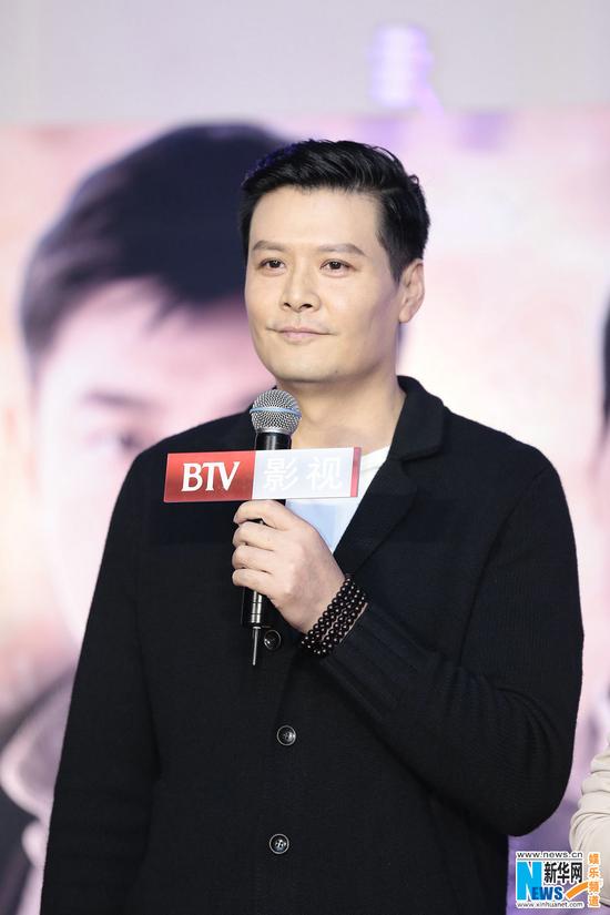 潘泰名挑战最悲惨角色 "台式偶像剧表白"pk"潘式硬汉表白"