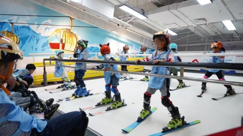 制片人说山河令的观众是有文化基础的 爱冰雪迎冬奥 安徽青少年体育冬令营 火热 进行