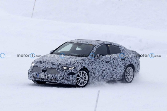 奔驰EQA最新谍照曝光 有望2024年正式亮相