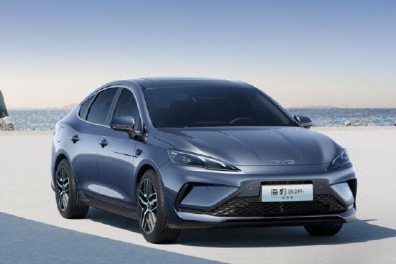 售7.98万元起 比亚迪海豹05DM-i智驾版上市