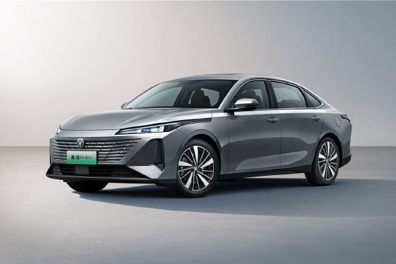 长安第三代逸动PHEV上市 售价8.49-9.99万元